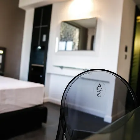 فندق 4us Vip 4*