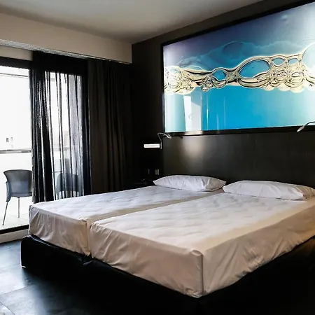Hotel 4us Vip