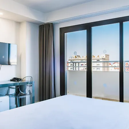 Bakour Splash Hotel 4*